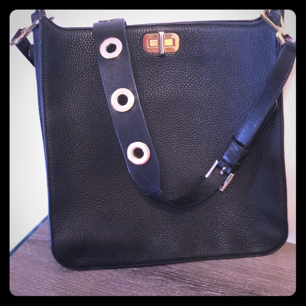 Barely used Authentic MK shoulder / crossbody